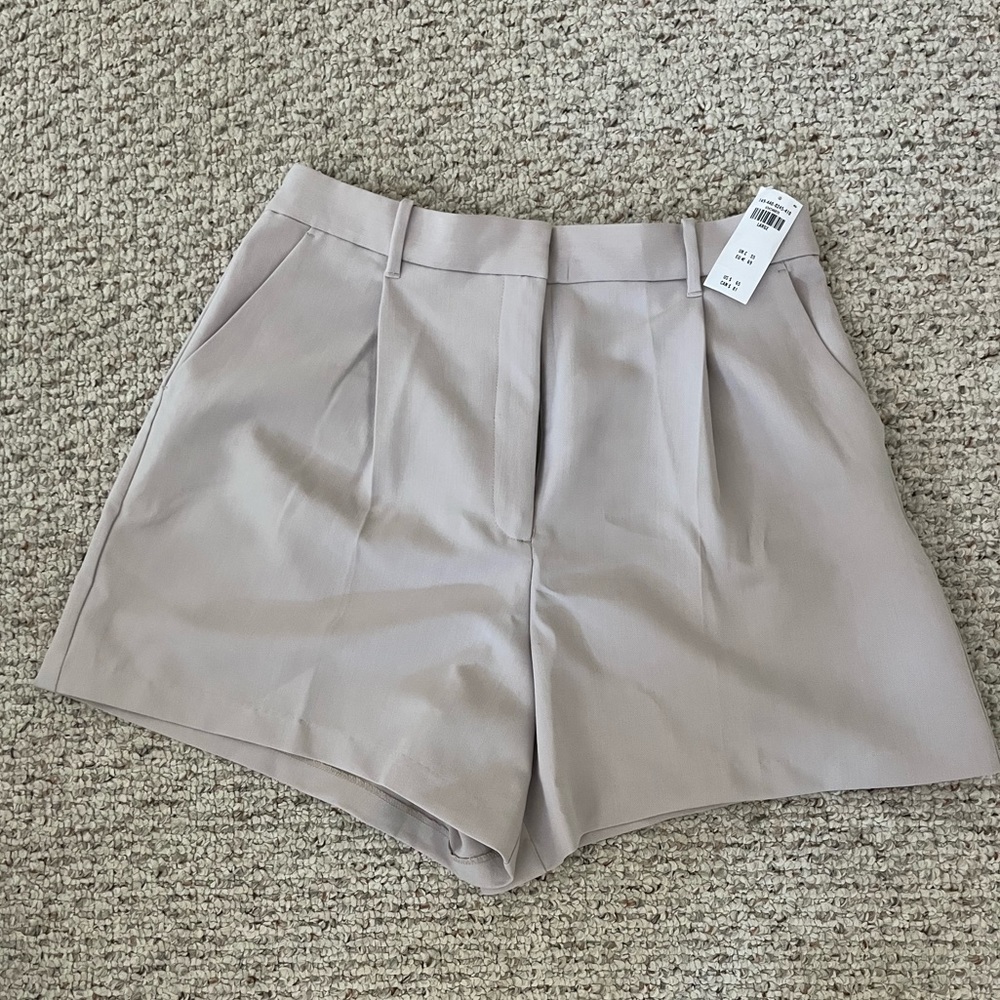 Ultra High Rise Tailored Short, L, Light Taupe